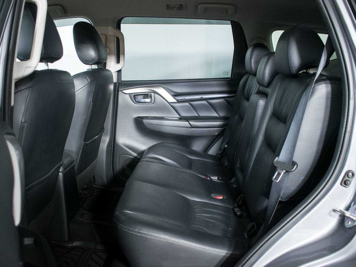 Купить Mitsubishi Pajero Sport с пробегом. Фото: #9