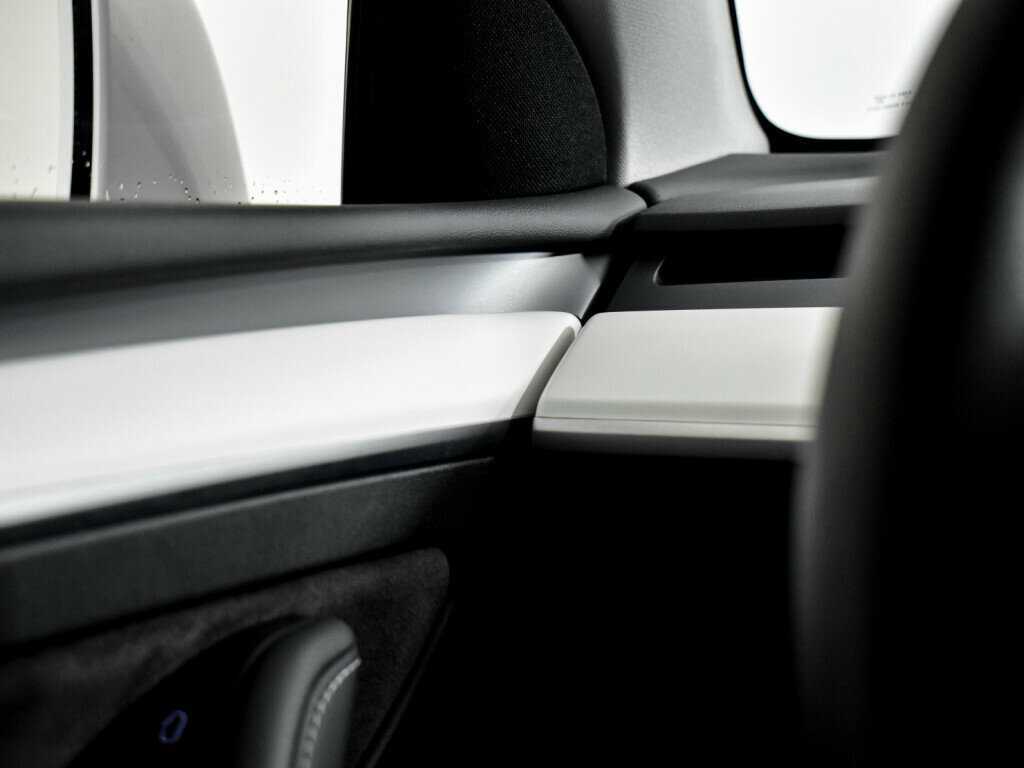 Купить Tesla Model Y с пробегом. Фото: #12