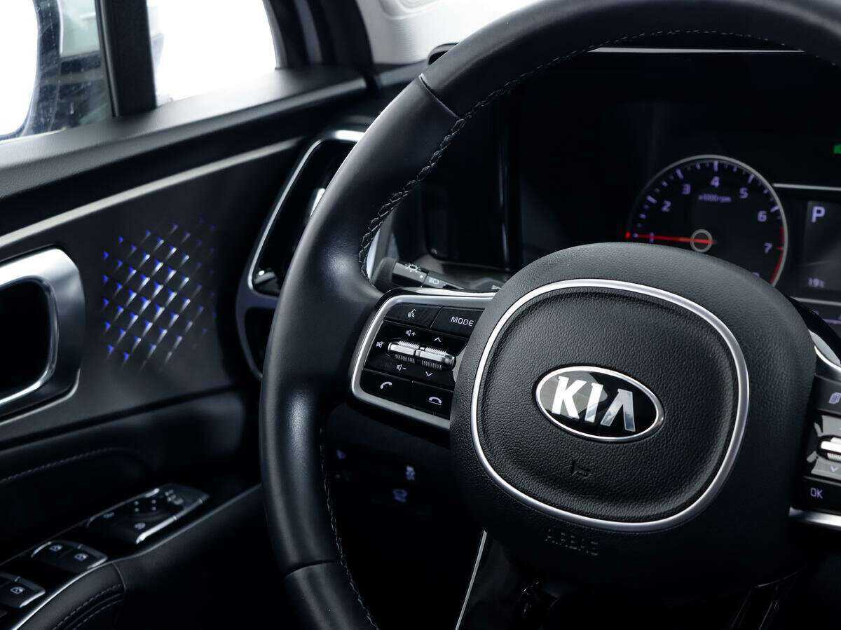 Купить Kia Sorento с пробегом. Фото: #17