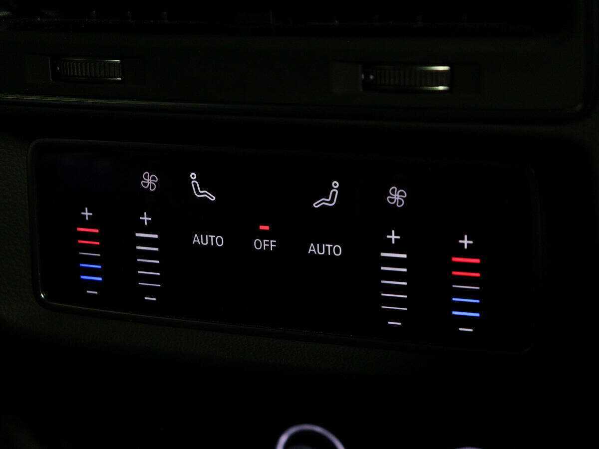 Купить Audi Q8 с пробегом. Фото: #13