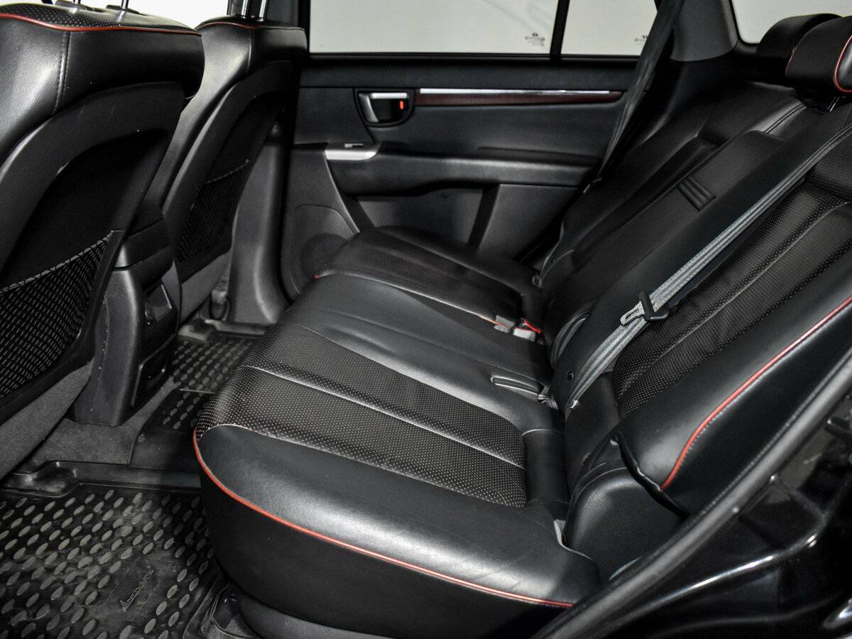 Купить Hyundai Santa Fe с пробегом. Фото: #11