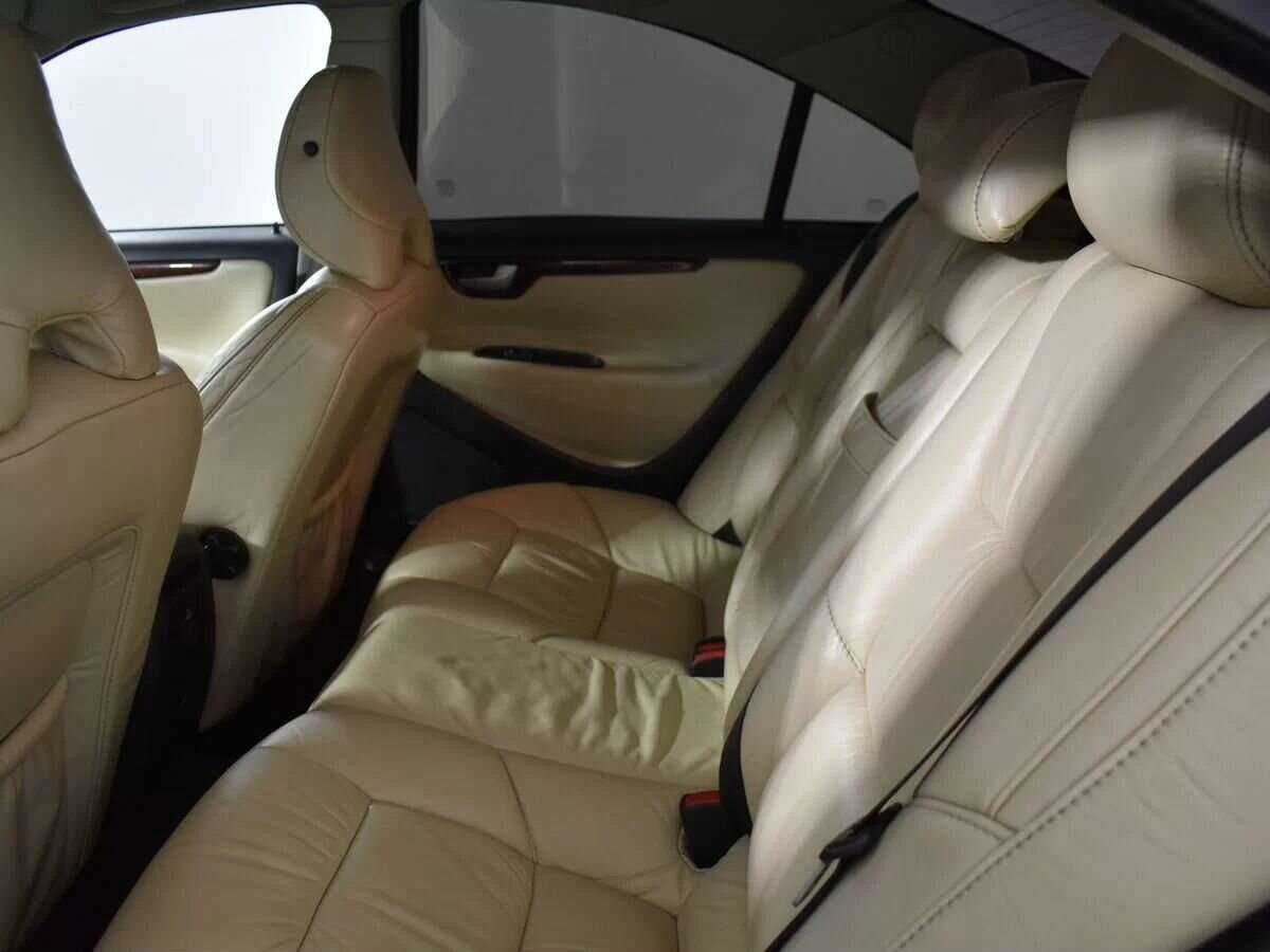 Купить Volvo S60 с пробегом. Фото: #4