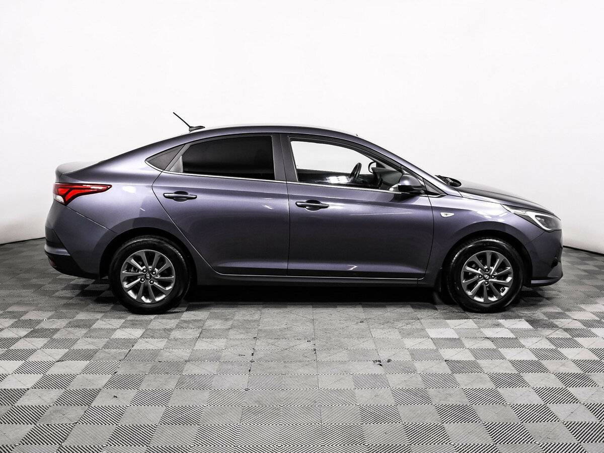 Купить Hyundai Solaris с пробегом. Фото: #3
