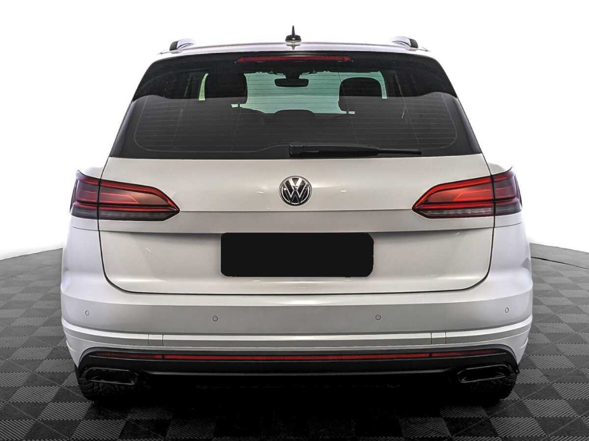 Купить Volkswagen Touareg с пробегом. Фото: #5