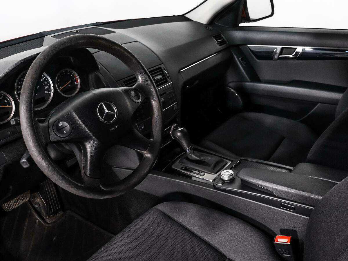 Купить Mercedes-Benz C-Класс с пробегом. Фото: #8