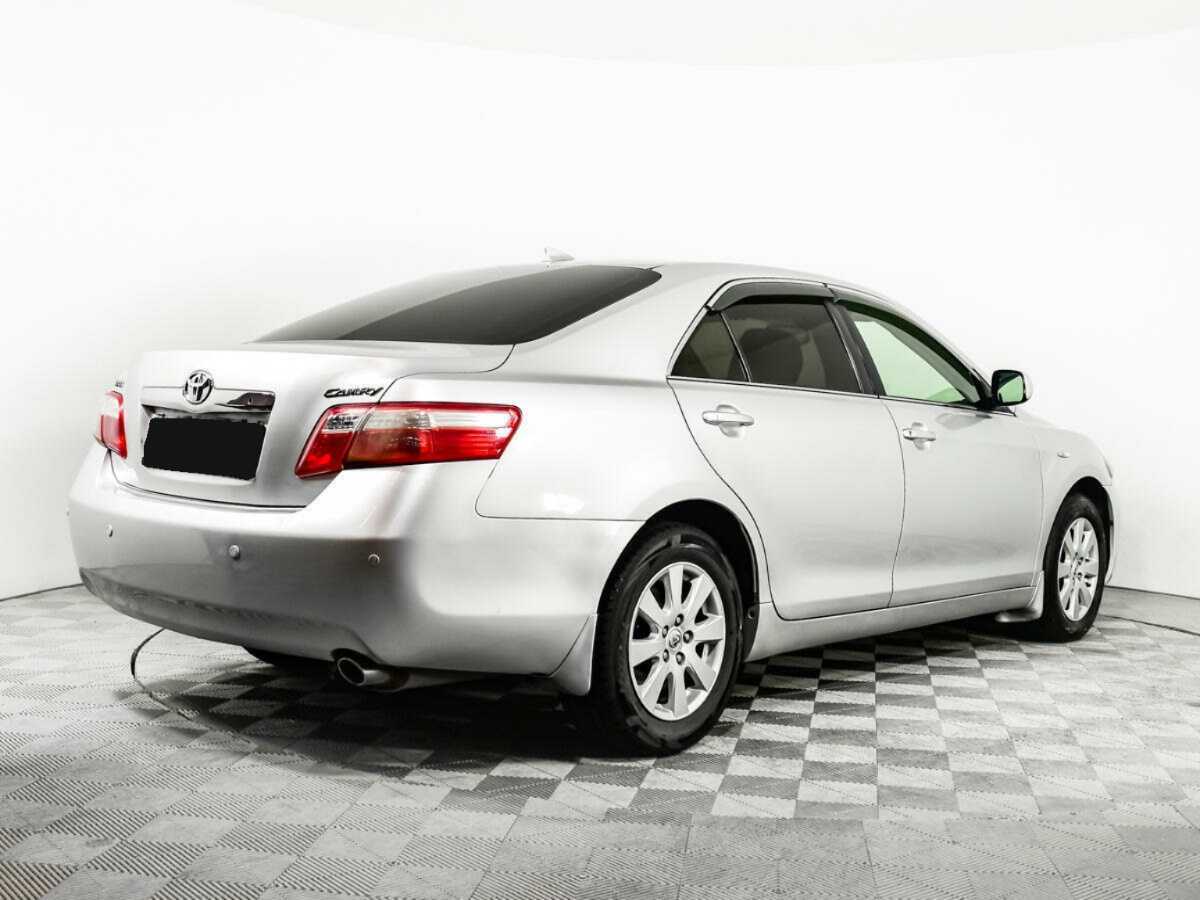 Купить Toyota Camry с пробегом. Фото: #4