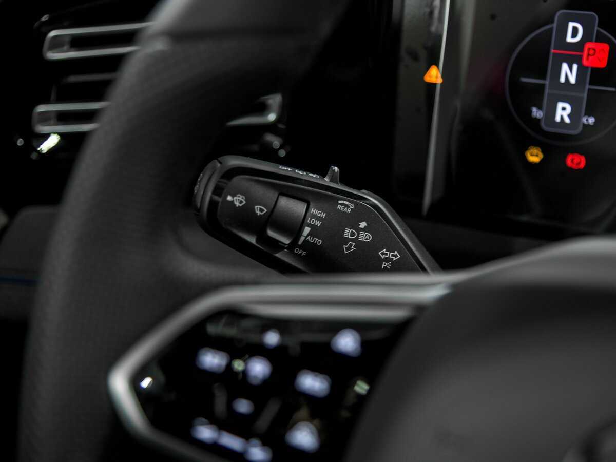 Купить Volkswagen Tiguan с пробегом. Фото: #8
