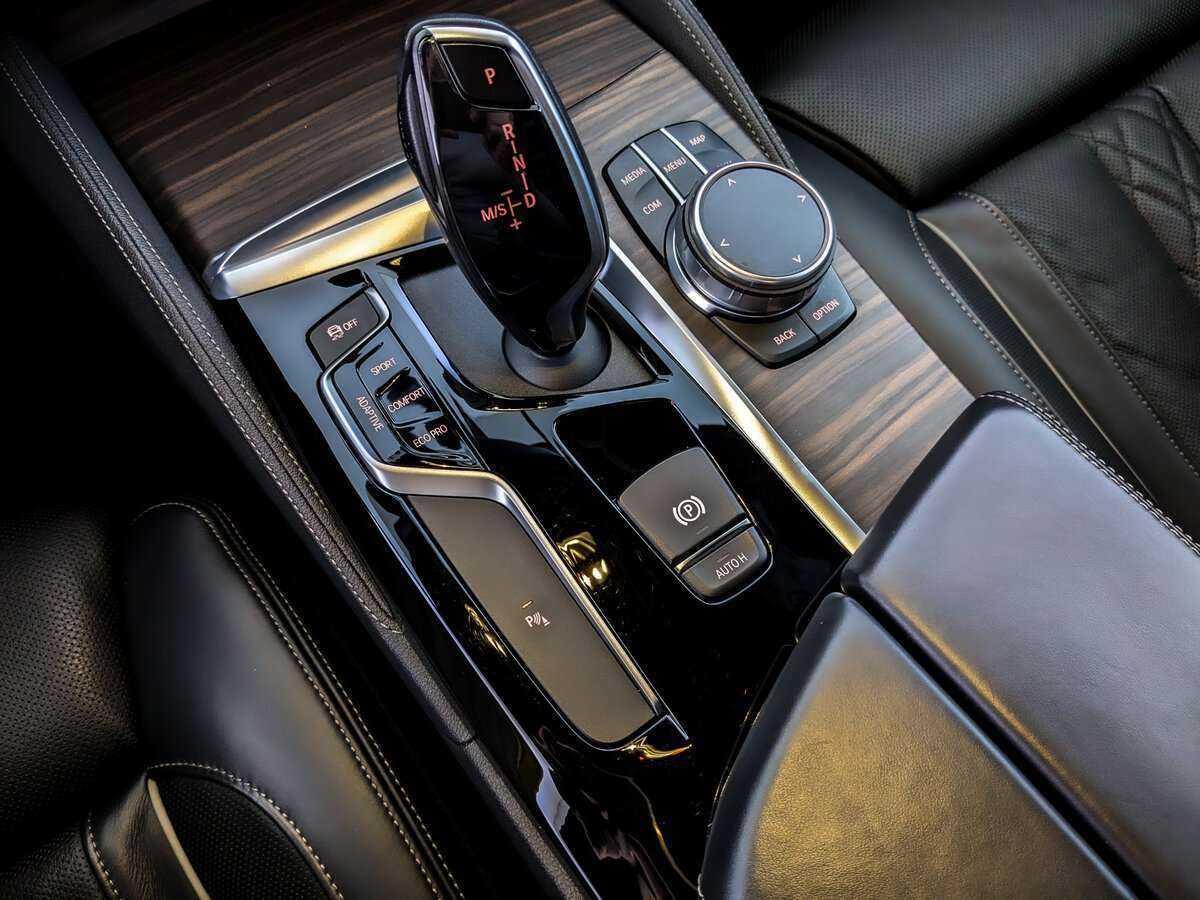 Купить BMW 5 серии с пробегом. Фото: #23