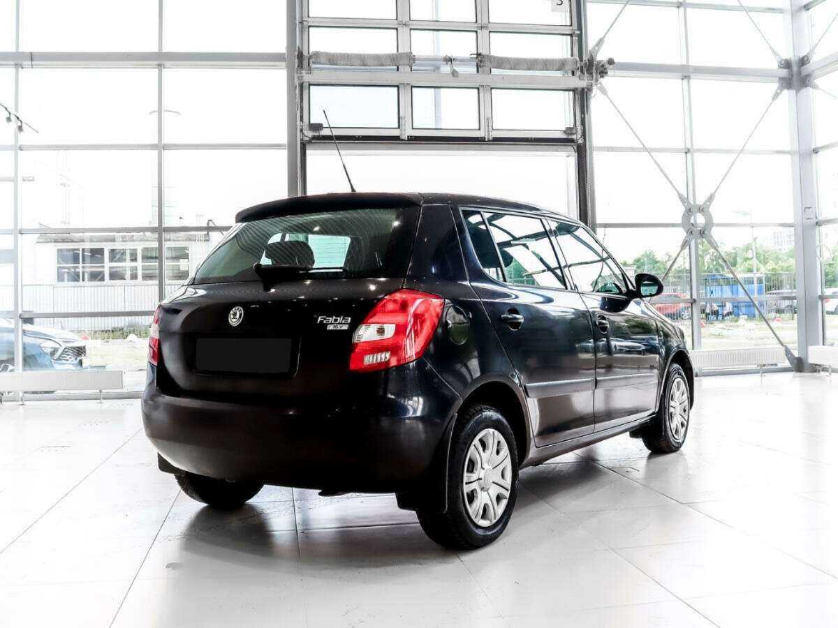 Купить Skoda Fabia с пробегом. Фото: #4