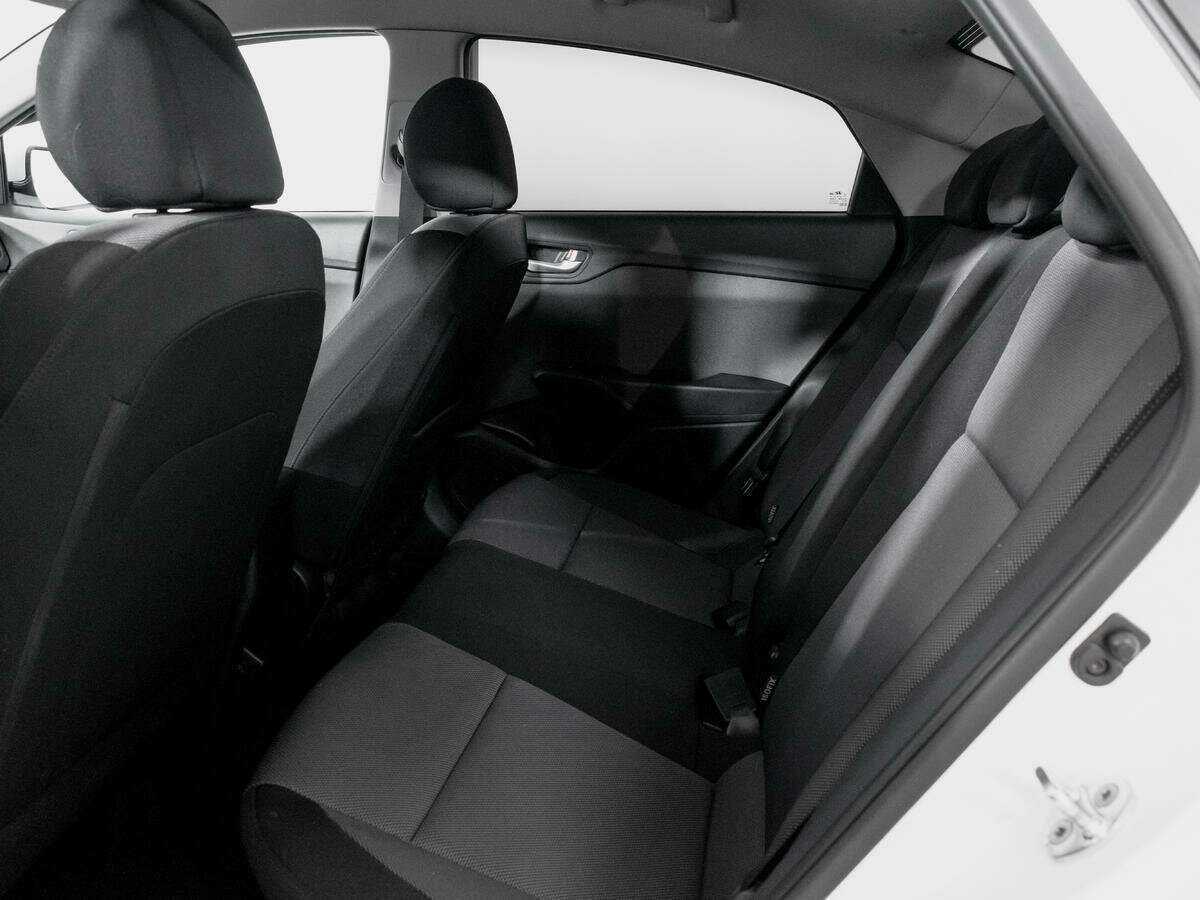 Купить Hyundai Solaris с пробегом. Фото: #9