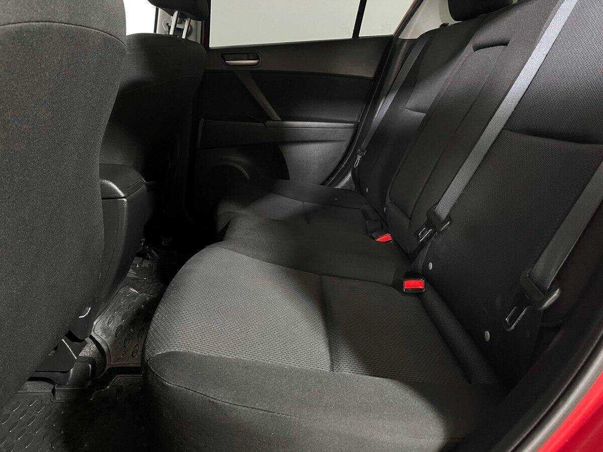 Купить Mazda 3 с пробегом. Фото: #7