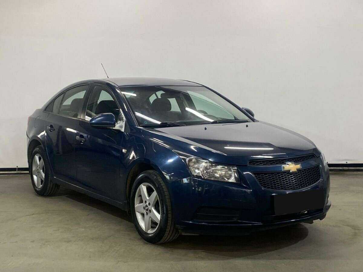 Купить Chevrolet Cruze с пробегом. Фото: #2