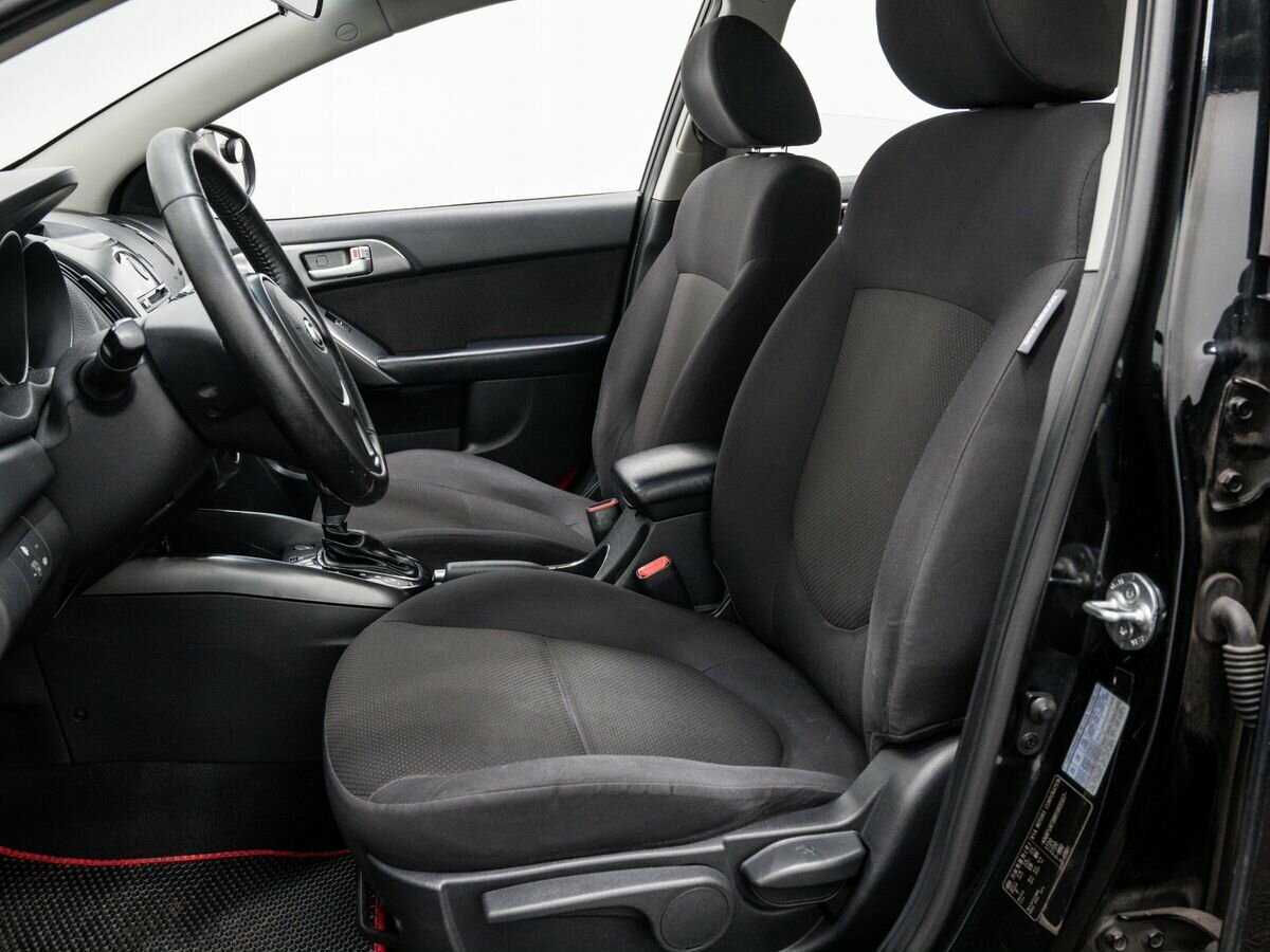 Купить Kia Cerato с пробегом. Фото: #14