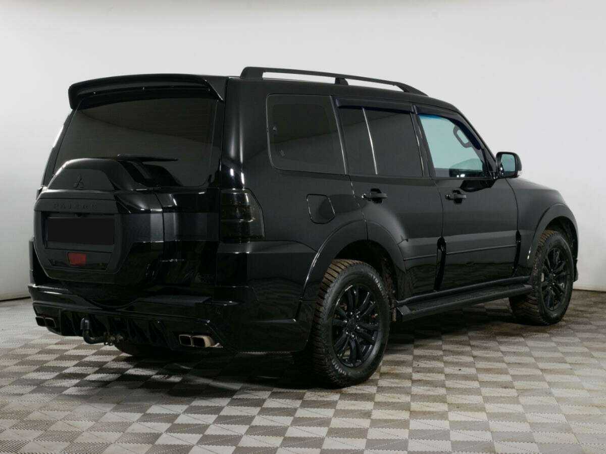 Купить Mitsubishi Pajero с пробегом. Фото: #3