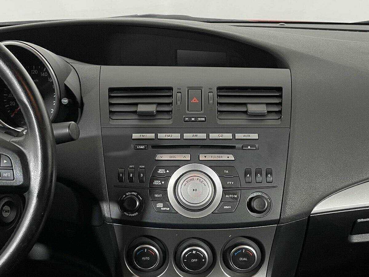Купить Mazda 3 с пробегом. Фото: #9