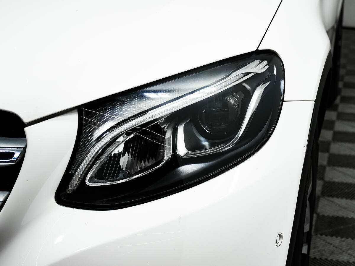 Купить Mercedes-Benz GLC с пробегом. Фото: #12