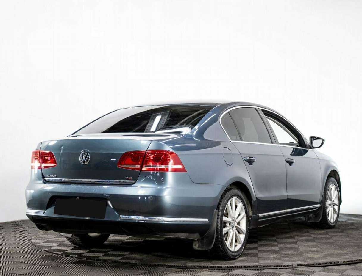 Купить Volkswagen Passat с пробегом. Фото: #5