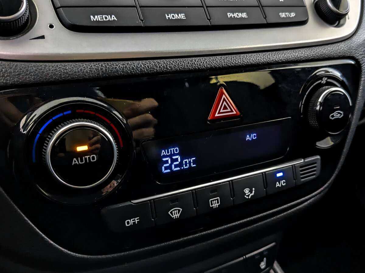 Купить Hyundai Solaris с пробегом. Фото: #19