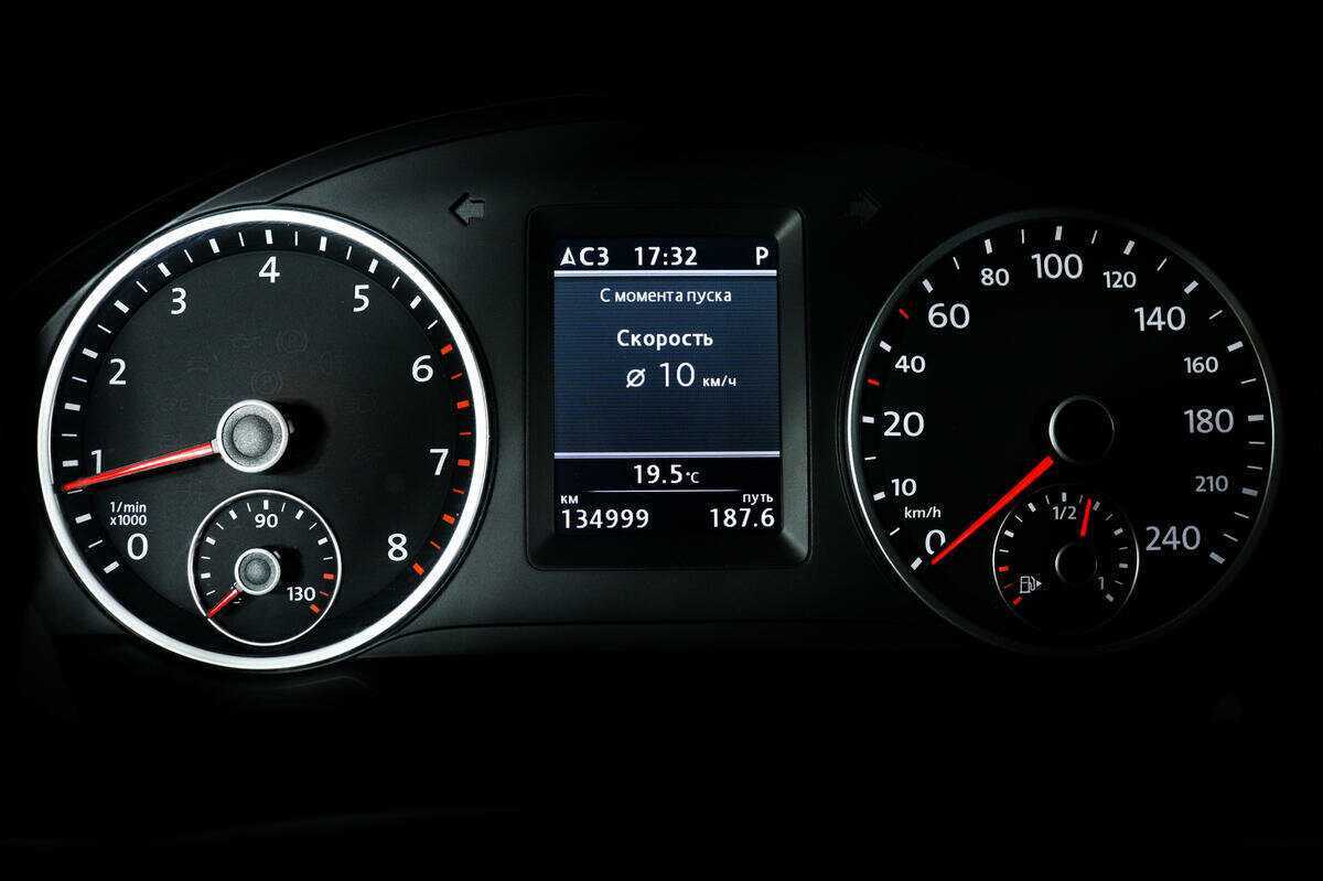 Купить Volkswagen Tiguan с пробегом. Фото: #9