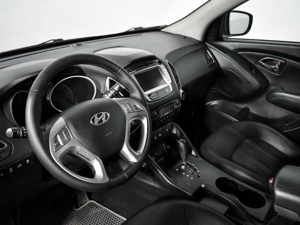 Купить Hyundai ix35 с пробегом. Фото: #8