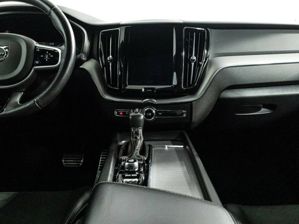 Купить Volvo XC60 с пробегом. Фото: #13