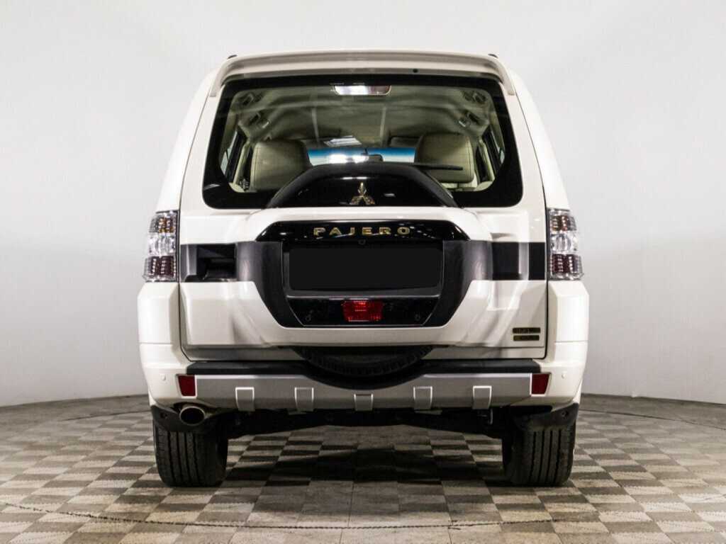 Купить Mitsubishi Pajero с пробегом. Фото: #5