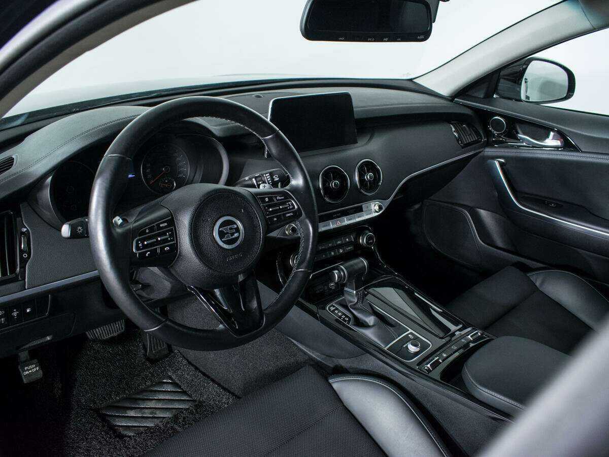Купить Kia Stinger с пробегом. Фото: #12