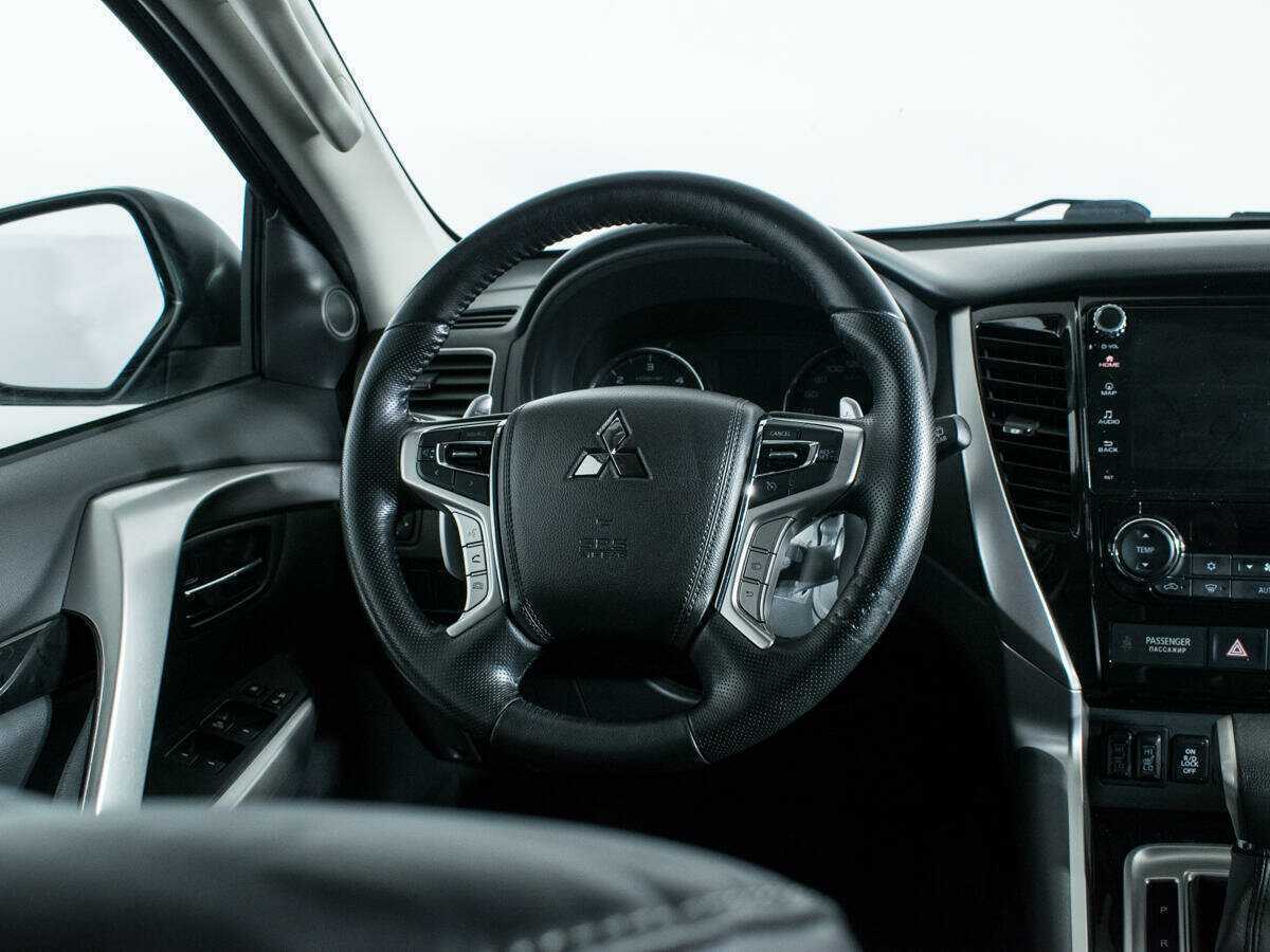 Купить Mitsubishi Pajero Sport с пробегом. Фото: #13