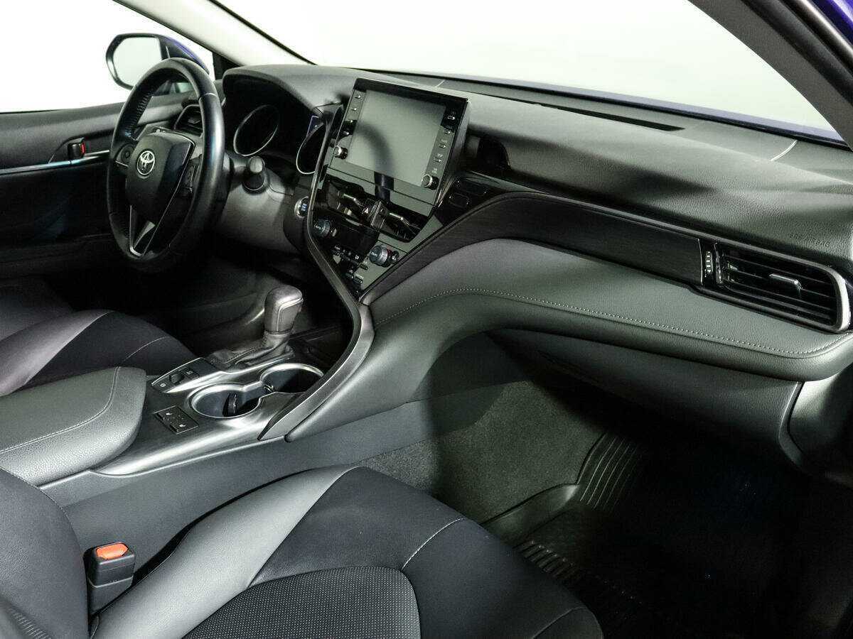 Купить Toyota Camry с пробегом. Фото: #8