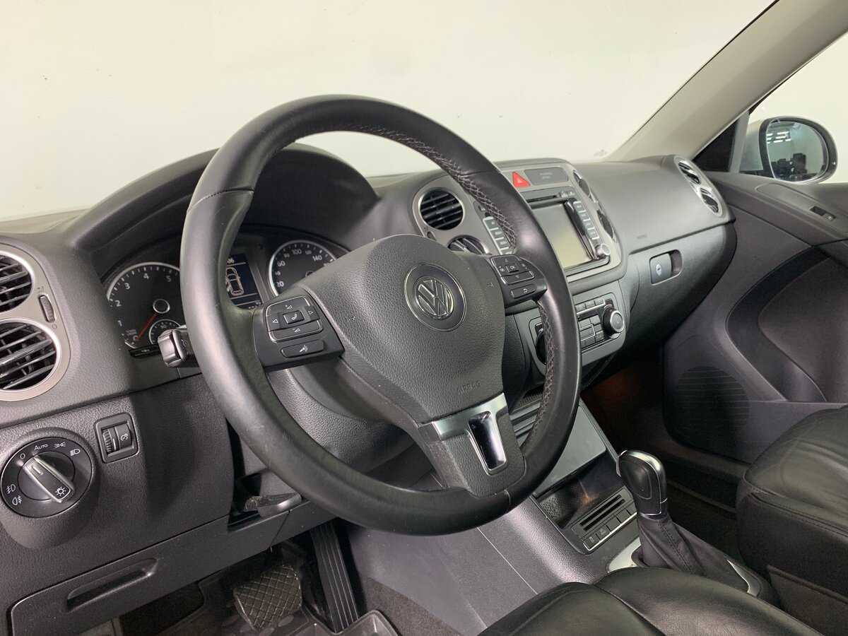 Купить Volkswagen Tiguan с пробегом. Фото: #11