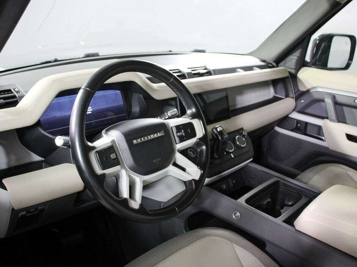 Купить Land Rover Defender с пробегом. Фото: #12