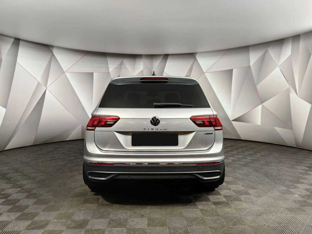 Купить Volkswagen Tiguan с пробегом. Фото: #7