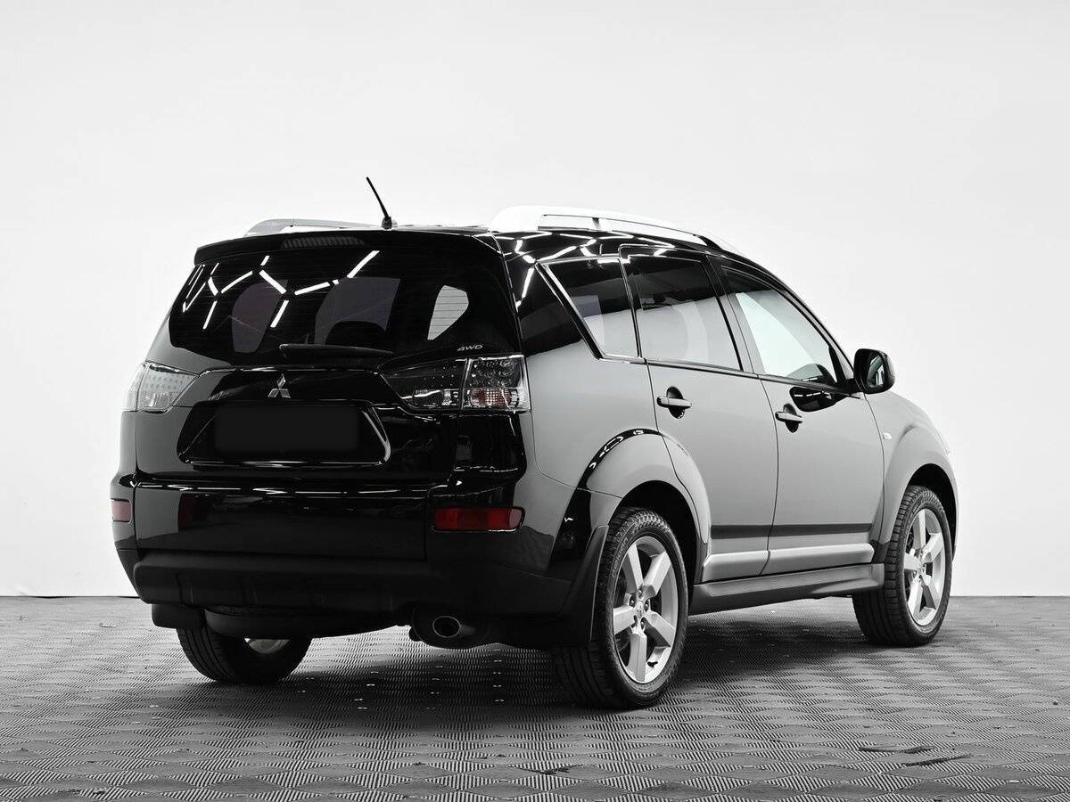 Купить Mitsubishi Outlander с пробегом. Фото: #3