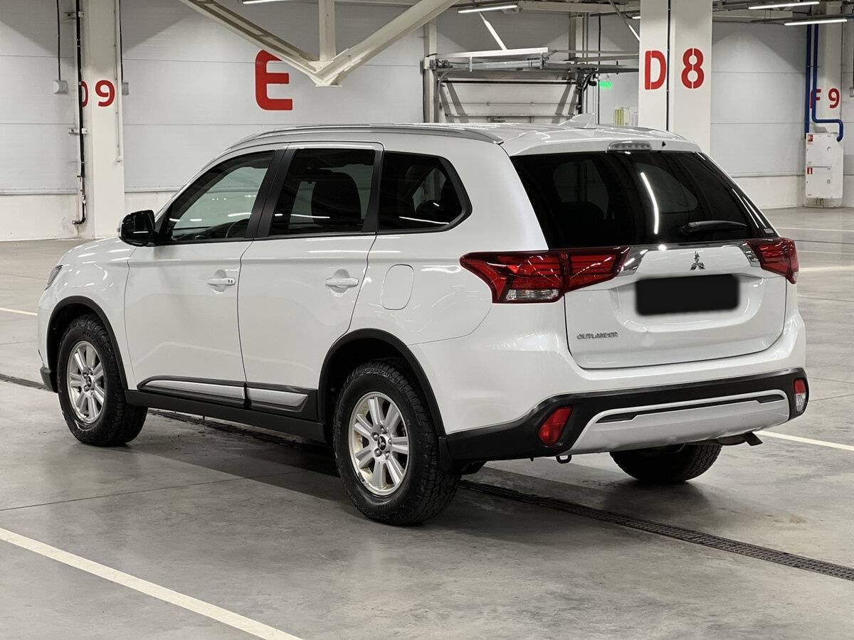 Купить Mitsubishi Outlander с пробегом. Фото: #6