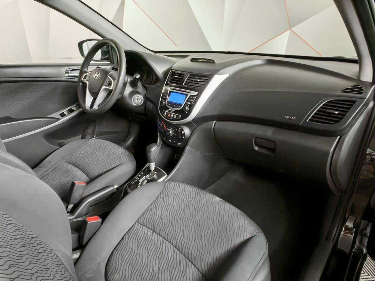 Купить Hyundai Solaris с пробегом. Фото: #8