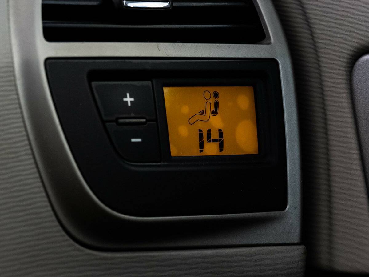Купить Citroen C4 Picasso с пробегом. Фото: #14