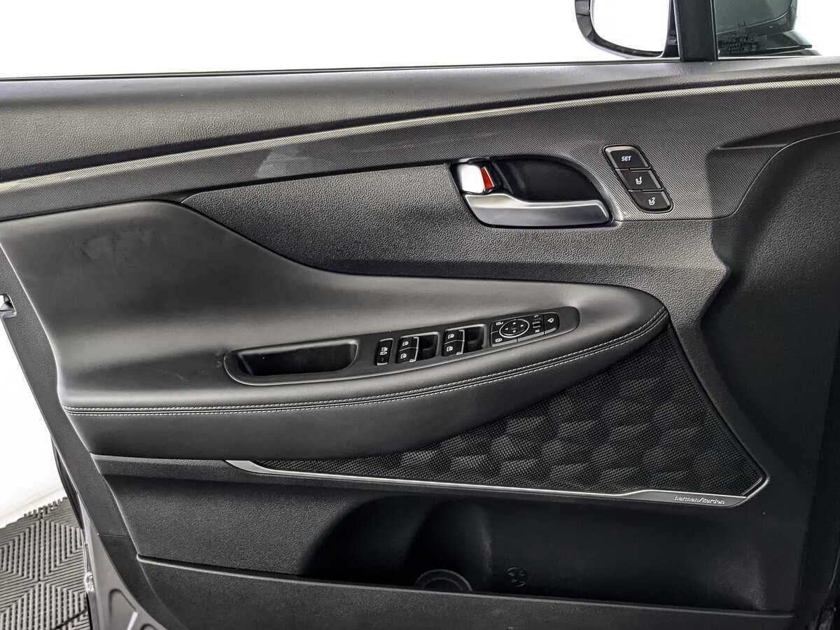 Купить Hyundai Santa Fe с пробегом. Фото: #18