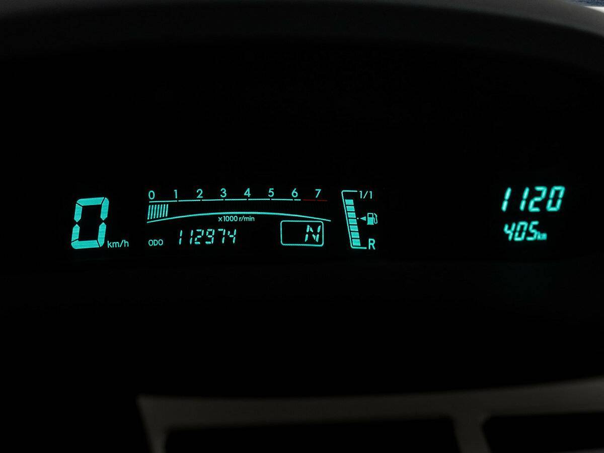 Купить Toyota Yaris с пробегом. Фото: #15