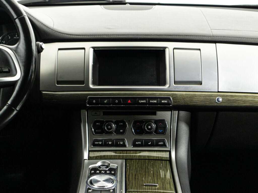 Купить Jaguar XF с пробегом. Фото: #13