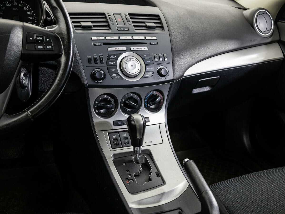 Купить Mazda 3 с пробегом. Фото: #12