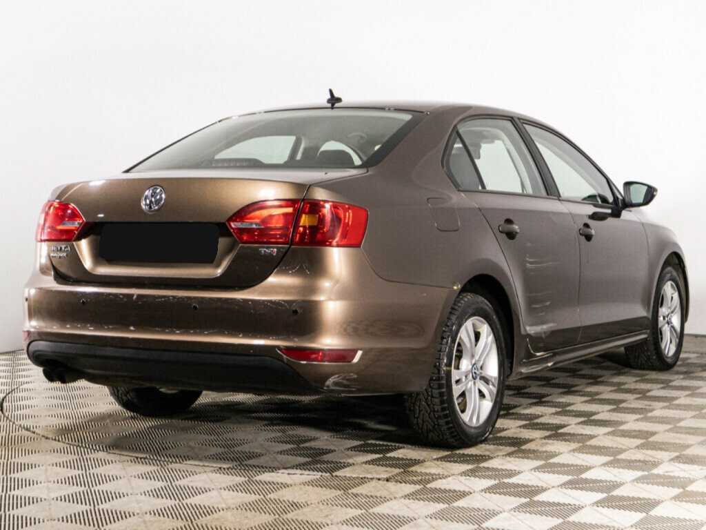 Купить Volkswagen Jetta с пробегом. Фото: #4