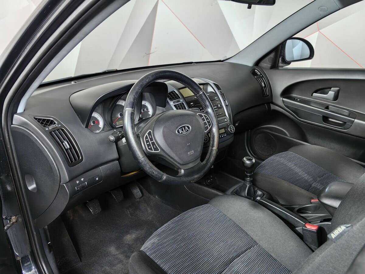 Купить Kia Ceed с пробегом. Фото: #13