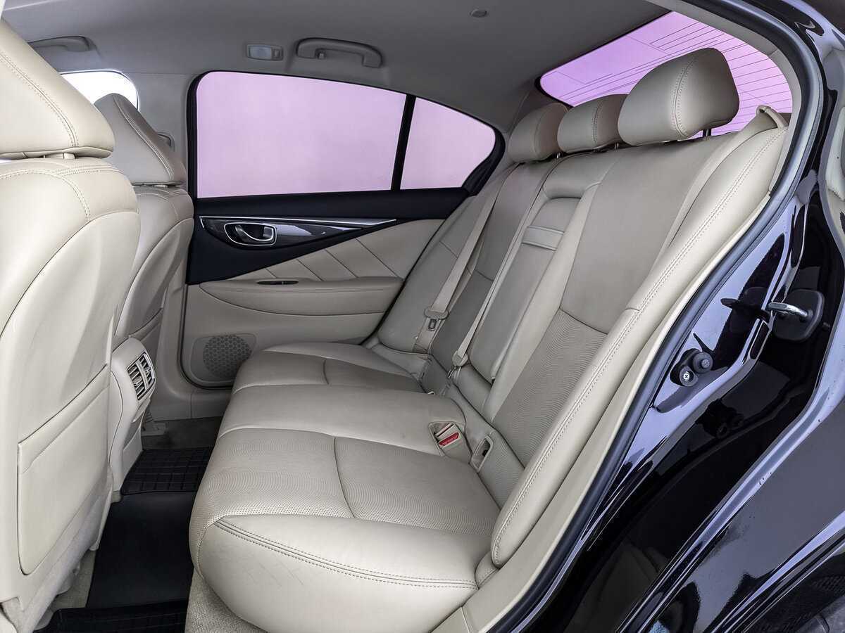 Купить Infiniti Q50 с пробегом. Фото: #17