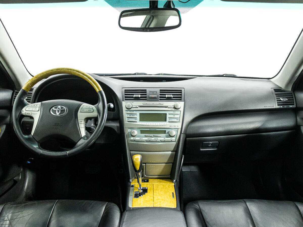 Купить Toyota Camry с пробегом. Фото: #11
