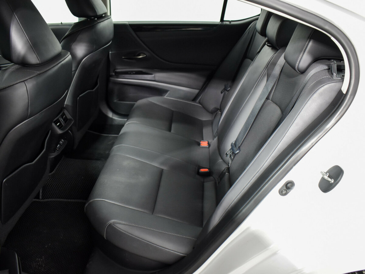 Купить Lexus ES с пробегом. Фото: #7