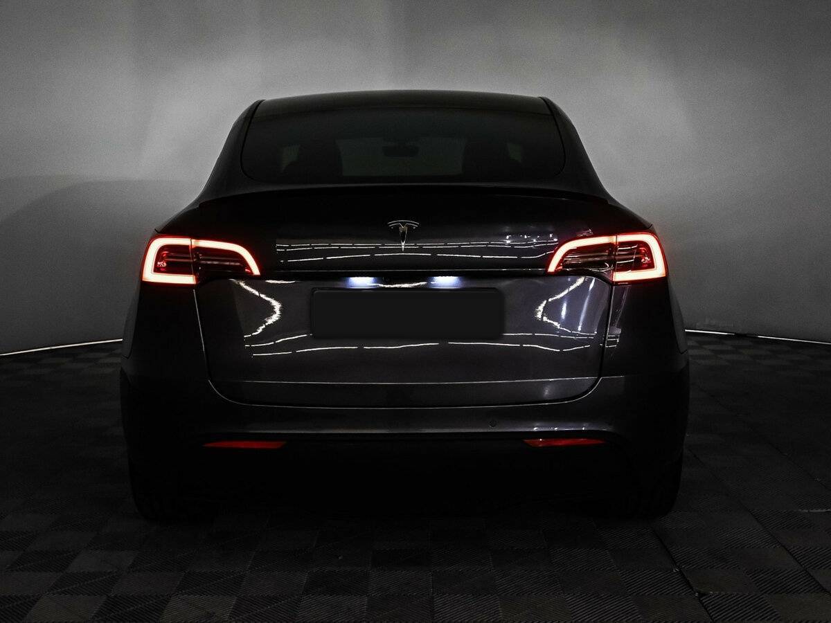 Купить Tesla Model Y с пробегом. Фото: #17