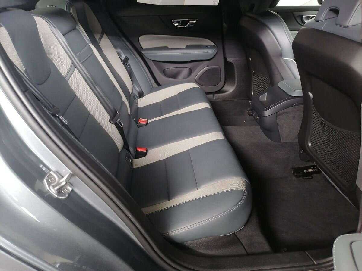 Купить Volvo S60 с пробегом. Фото: #11