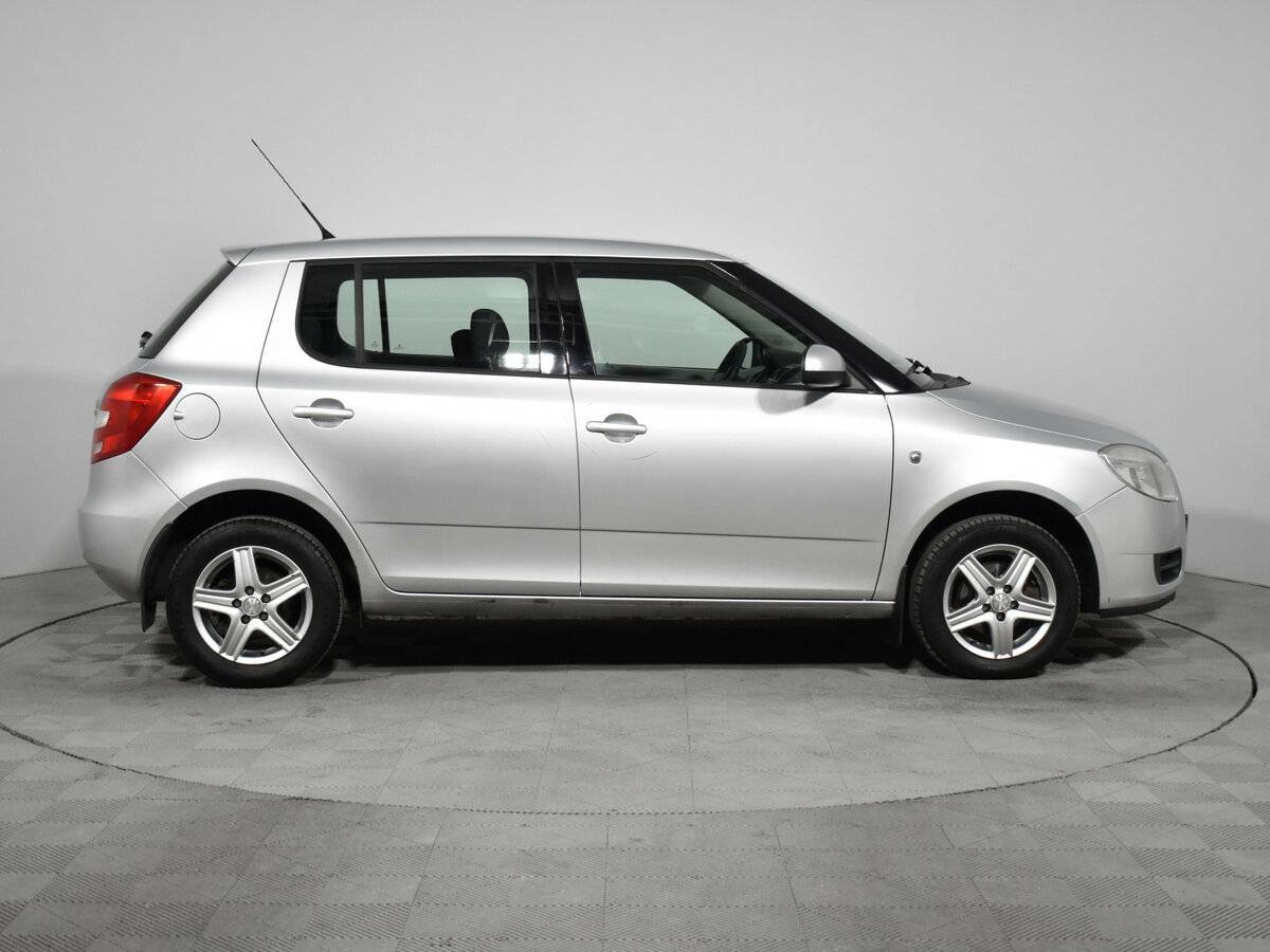 Купить Skoda Fabia с пробегом. Фото: #3