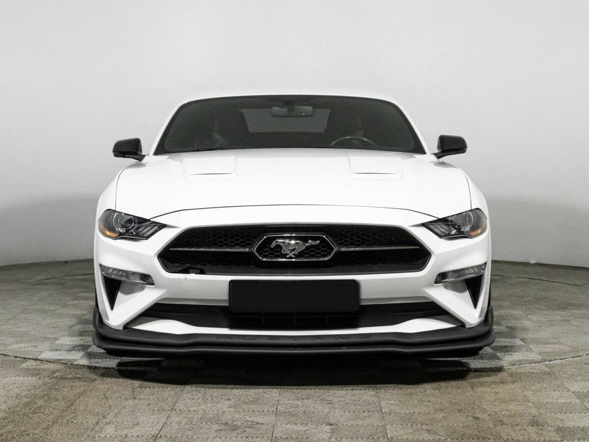 Купить Ford Mustang с пробегом. Фото: #1
