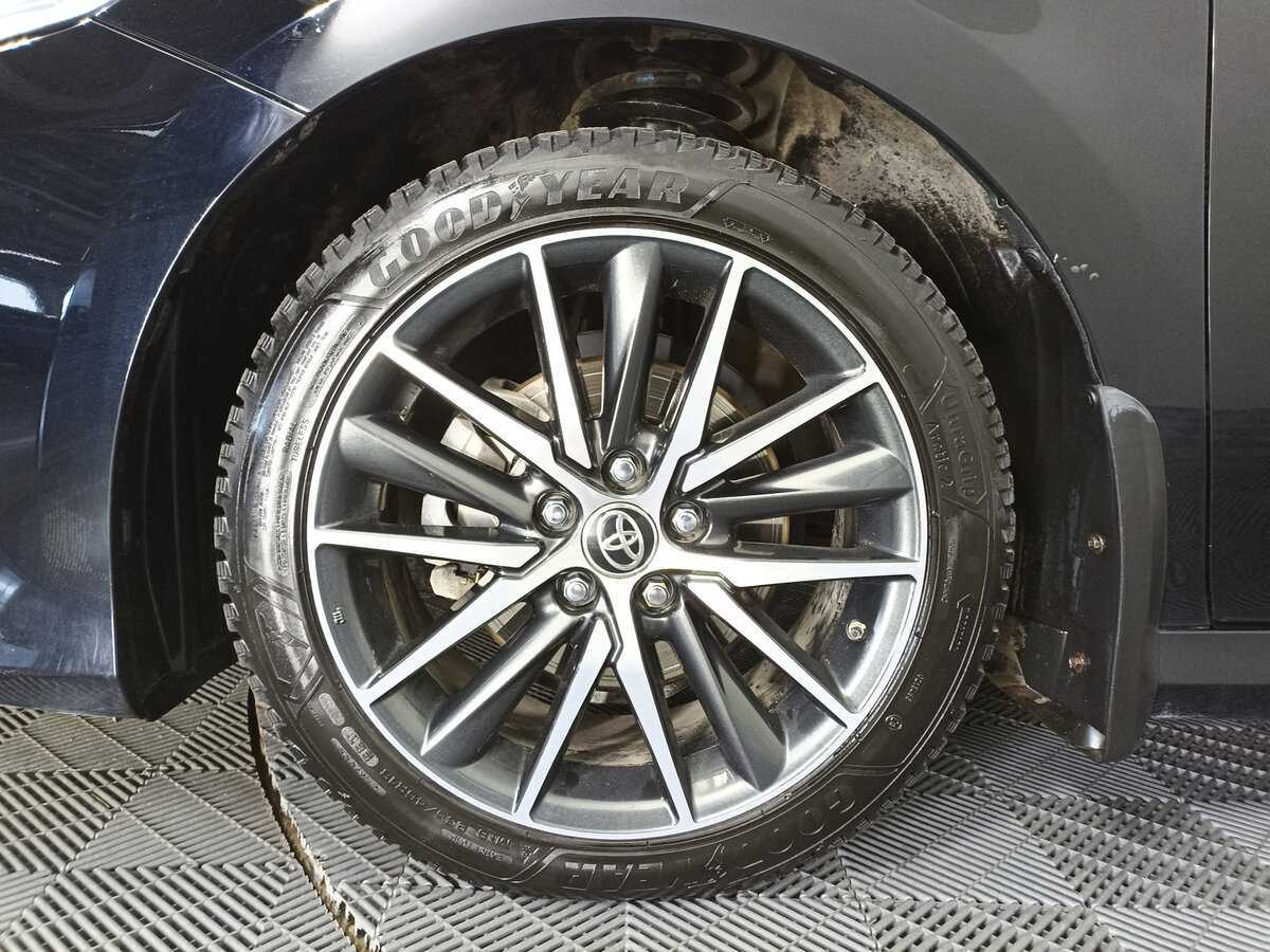 Купить Toyota Camry с пробегом. Фото: #17